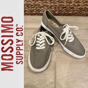 Mossimo gray sneakers, size 5.5